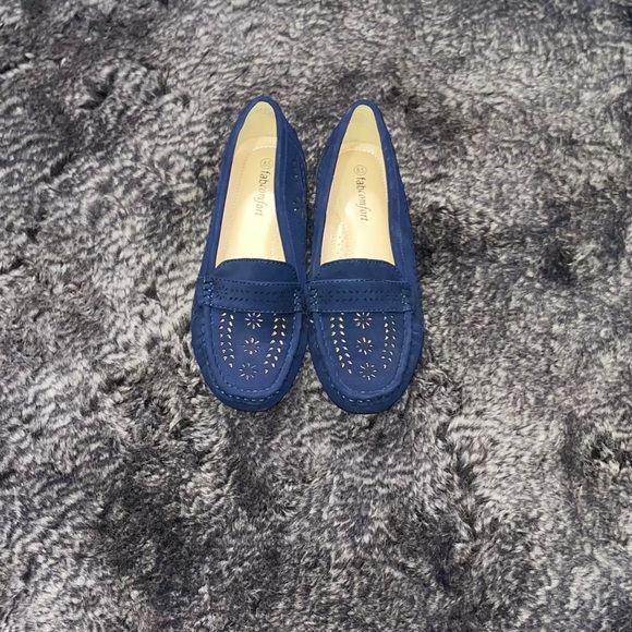 Fab Comfort Blue Suede Business Casual Work Womens Loafers Flats Size 8.5 - Picture 2 of 3